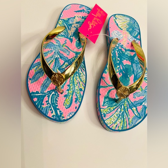 Lily Pulitzer Tropical Print Flip Flop - Picture 2 of 5